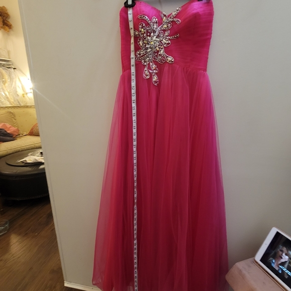 Prom special occasion gown - Picture 9 of 9